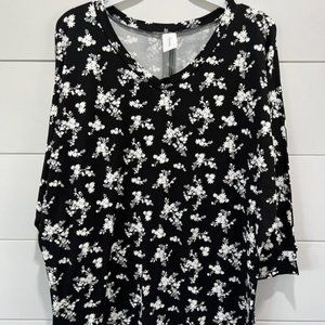 NWT Honeyme ~ 3XL~Black and White Floral ~ Leggings Material! Super Soft!